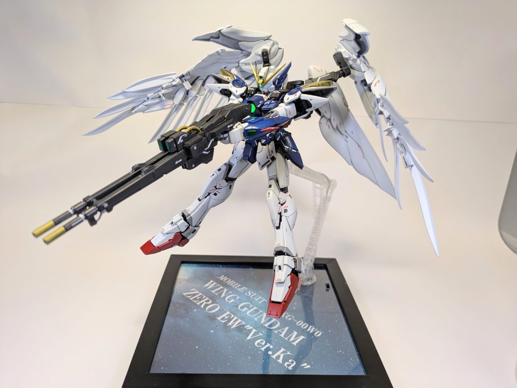 ツインバスターライフル発射形態。