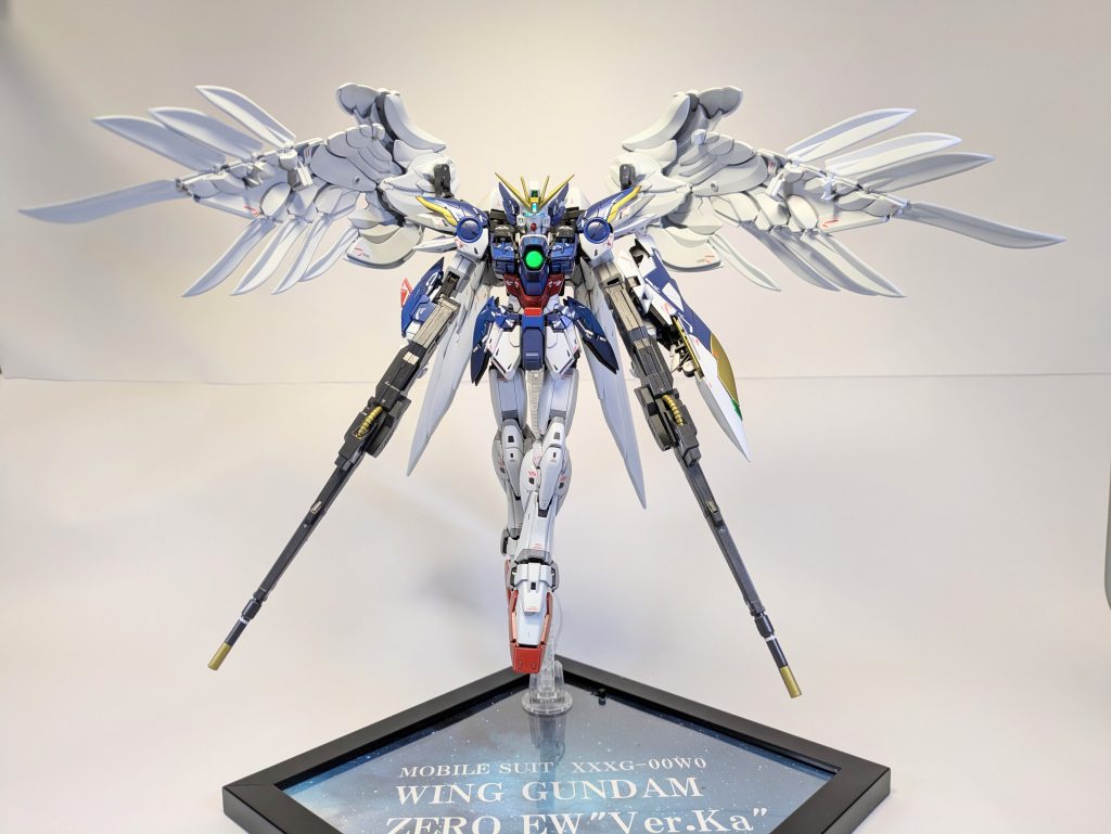 翼広げポーズ。ウイングのポーズと言ったらやっぱこれだなw