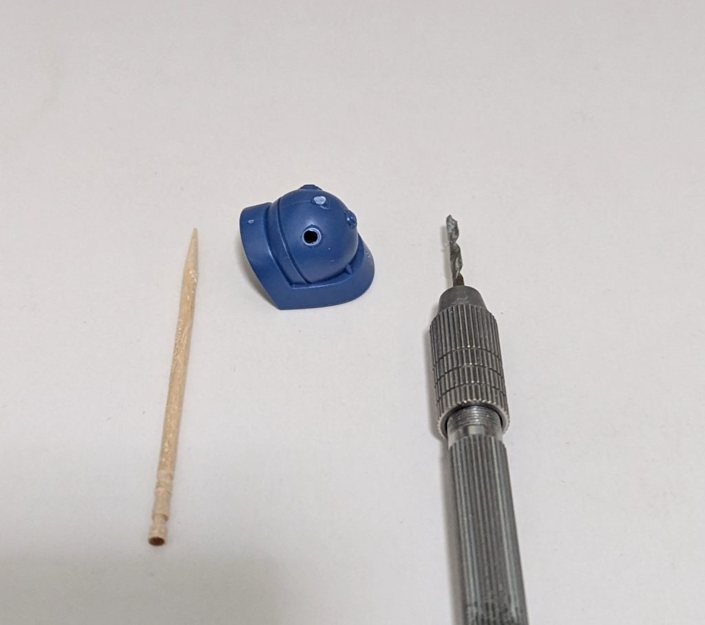 トゲはピンバイスで穴を開けたあとに爪楊枝を差して作成