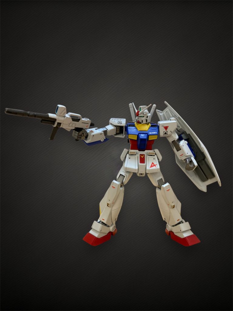 可動域が少ないのと写真スキルの低さでカッコいい写真ではありません🙇ちなみに天候が悪い為、トップコートを吹いていないので、ややおもちゃっぽさが残る塗装のままです。閲覧ありがとうございました。 