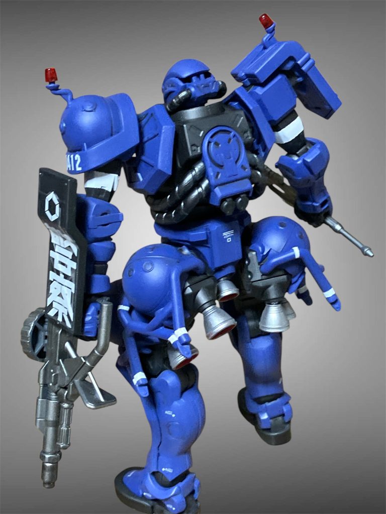 サイドバックです