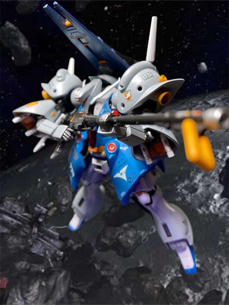 その時は、予想だにしなかったオードリーの答えだったが、いまのマウアーには理屈ではなくそれがわかる様になっていた。「ジェリド、覚えておいてね。貴方の後ろにはいつも私がいるって」ひとは言う。“守るべきものを見つけたときに、人は強くなれる”と。マウアーは大切な物をもう2度と見失わないよう、そのときのキスの記憶をつよく噛み締めていた。