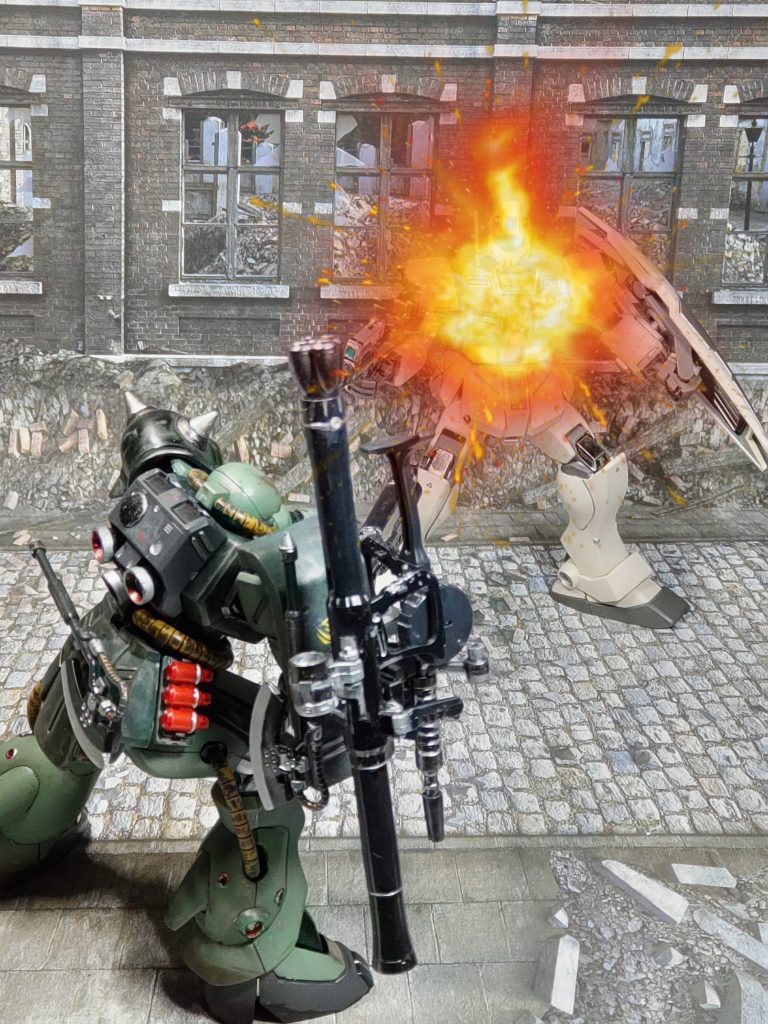 動きが止まって見えるぜ❗️コロニー内でもバーニィは止まらない