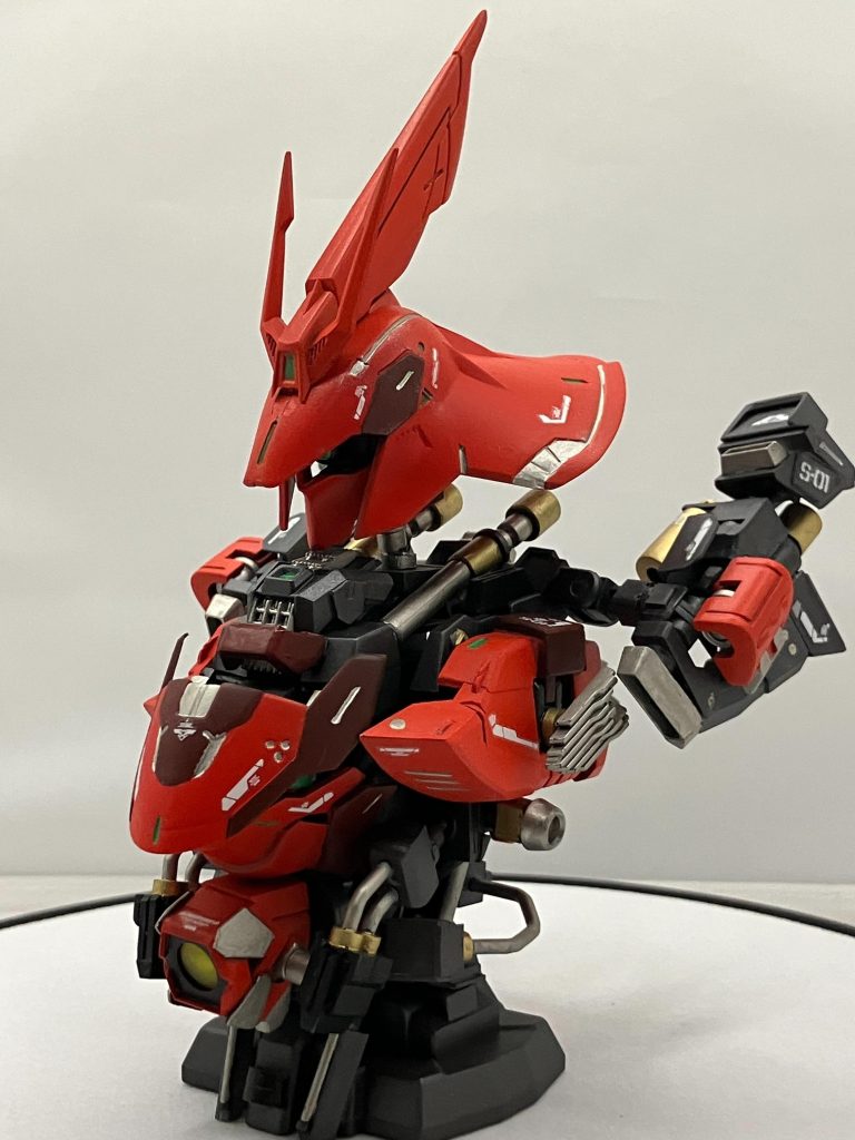 メインフレームのレッドはガイアノーツのプレミアムレッドを使ってます