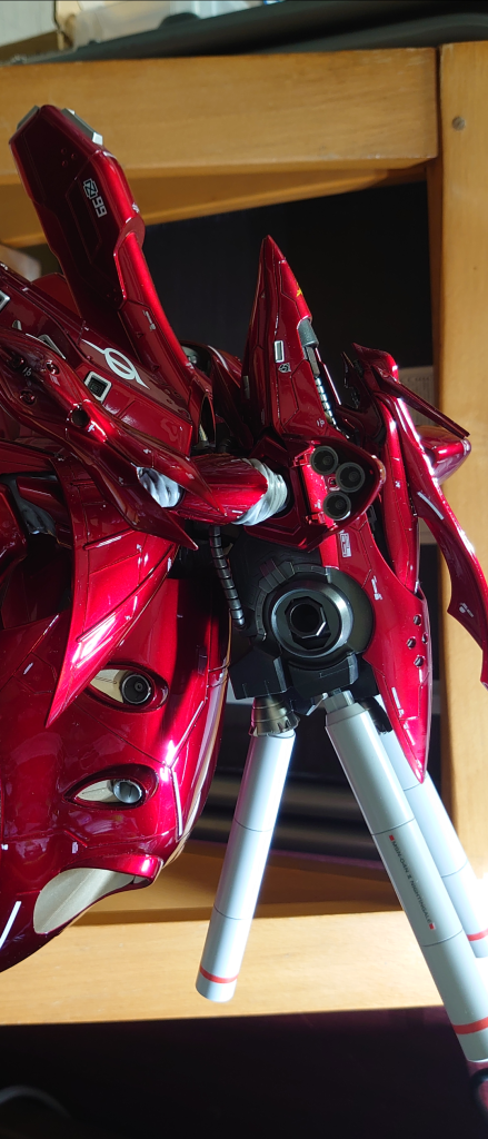 研ぎ出しや研磨、コンパウンドなどは一切無しでの仕上げです。塗料の濃度とエアーの圧だけでテカテカになります。 