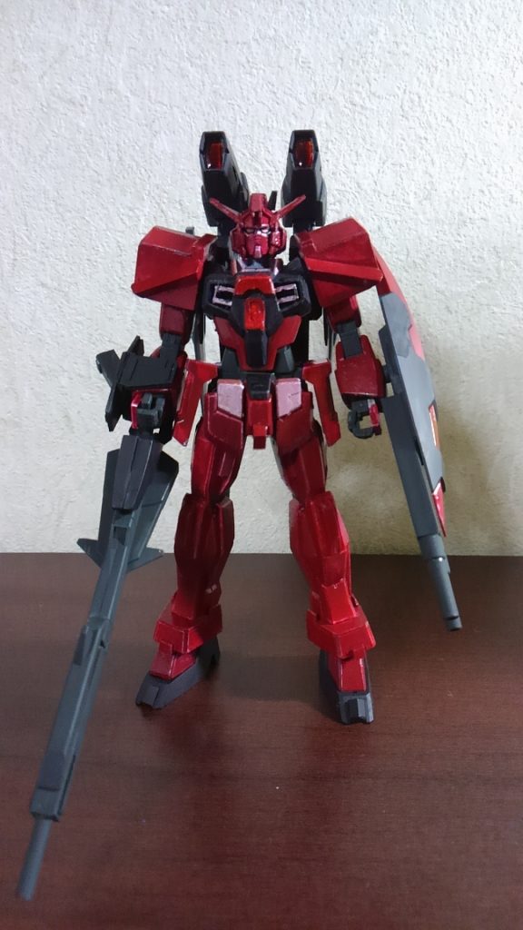 ガンダムTRY-1Mk-ⅡR遠距離戦闘に特化した武装構成の機体。