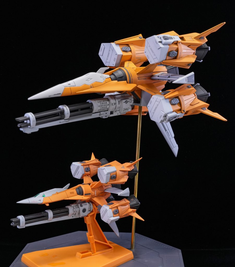 過去に制作した105ダガー+ガンバレルに付属していたHGガンバレルストライカーと比較