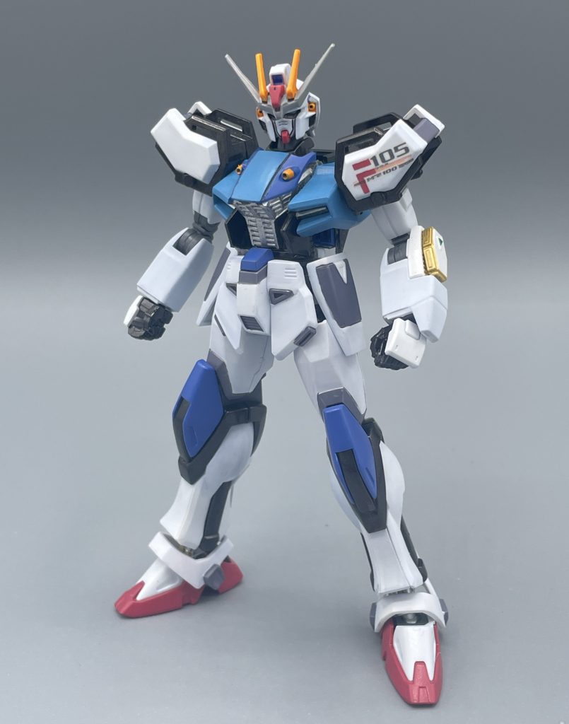 GUNDAM F105 読み方は、「フォーミュラいちまるご」です。私の大好きなストライクをベースに、これまた大好きなフォーミュラカーの意匠を汲んだF91をプラスして、個人的・夢のクロスオーバーを実現しました。