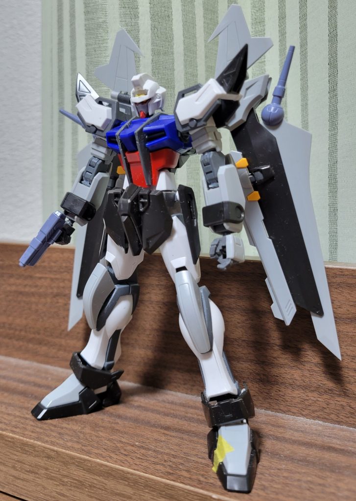 制作途中の画像。この時肘間接はHGCE フォースインパルスから、股関節はストライクの物を使用していましたが。最終的に肘と股関節はデュエルブリッツの物に変更しています。