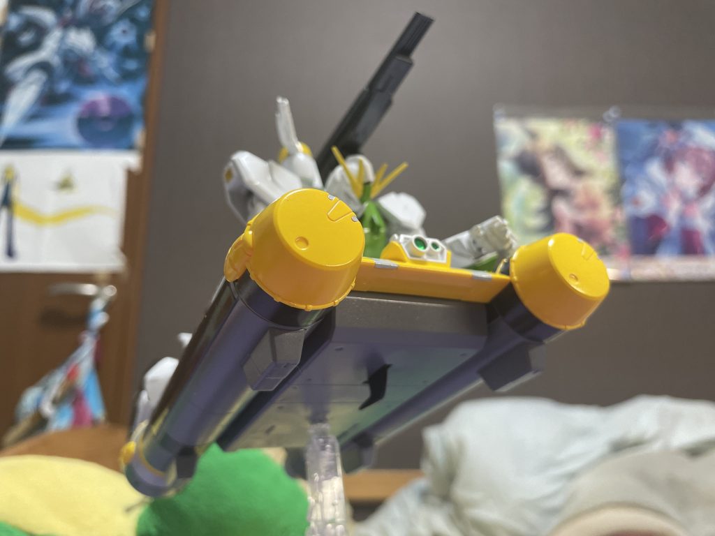 長距離用輸送機/νガンダム用ブースターヘッド【リアル＋パルスアレンジカラー】