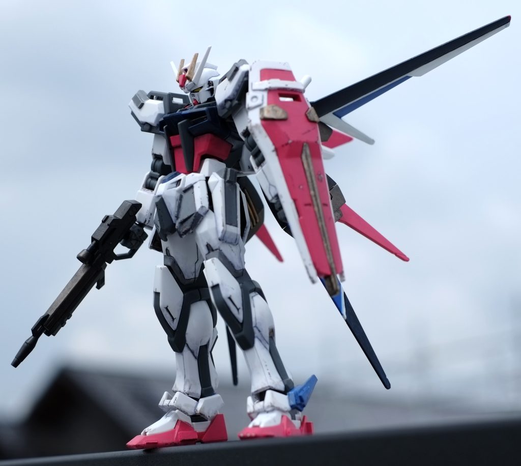 写真は自然光で撮るとそれだけでなんかリアル感が出る気がする。粗もいい感じに影とか陰影で隠れてくれる気がする。