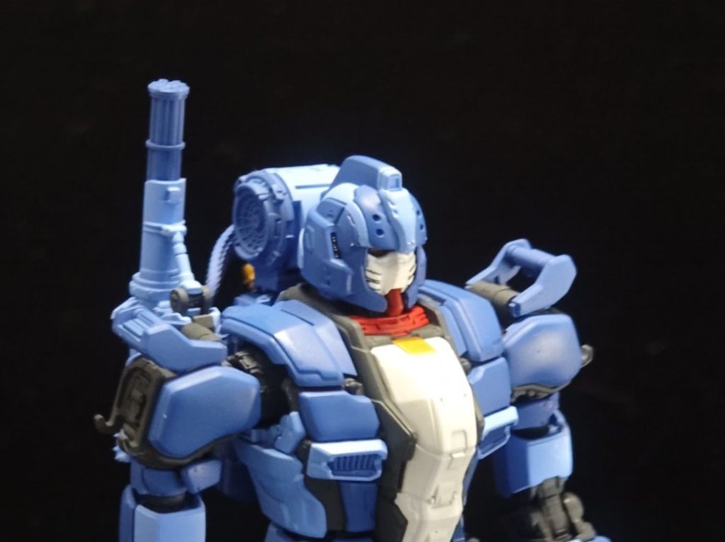 というわけでドラえもんっぽく見える塗装をしてみました。表面処理とかほとんどせずに仕上げました。作成当初はツノ有りで作成していたのですが、落として折れちゃったのでツノ無しにしました。嘘です、ネズミにかじられました。