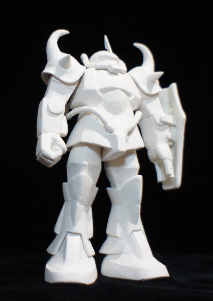 旧キットグフを改造することを前提に造形しました。顔デカ短足だけど、それがいい!