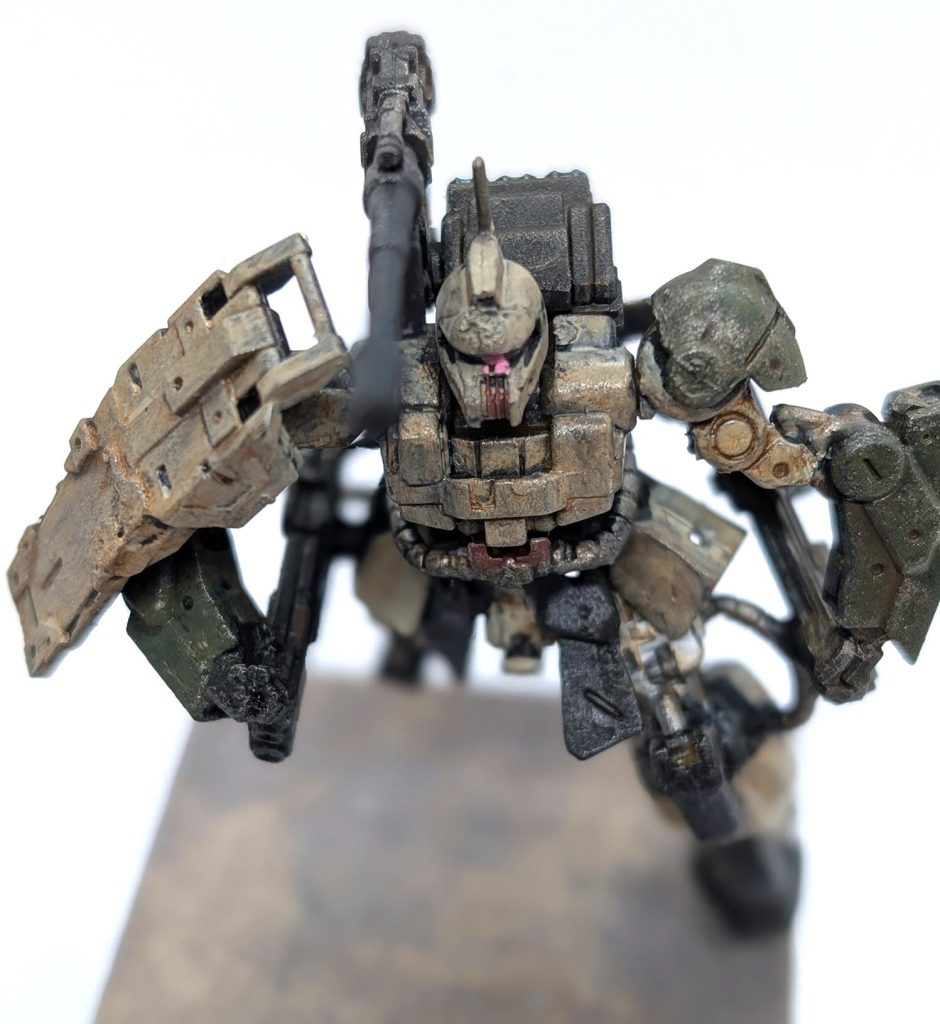 アップにするといろいろ荒いですね。