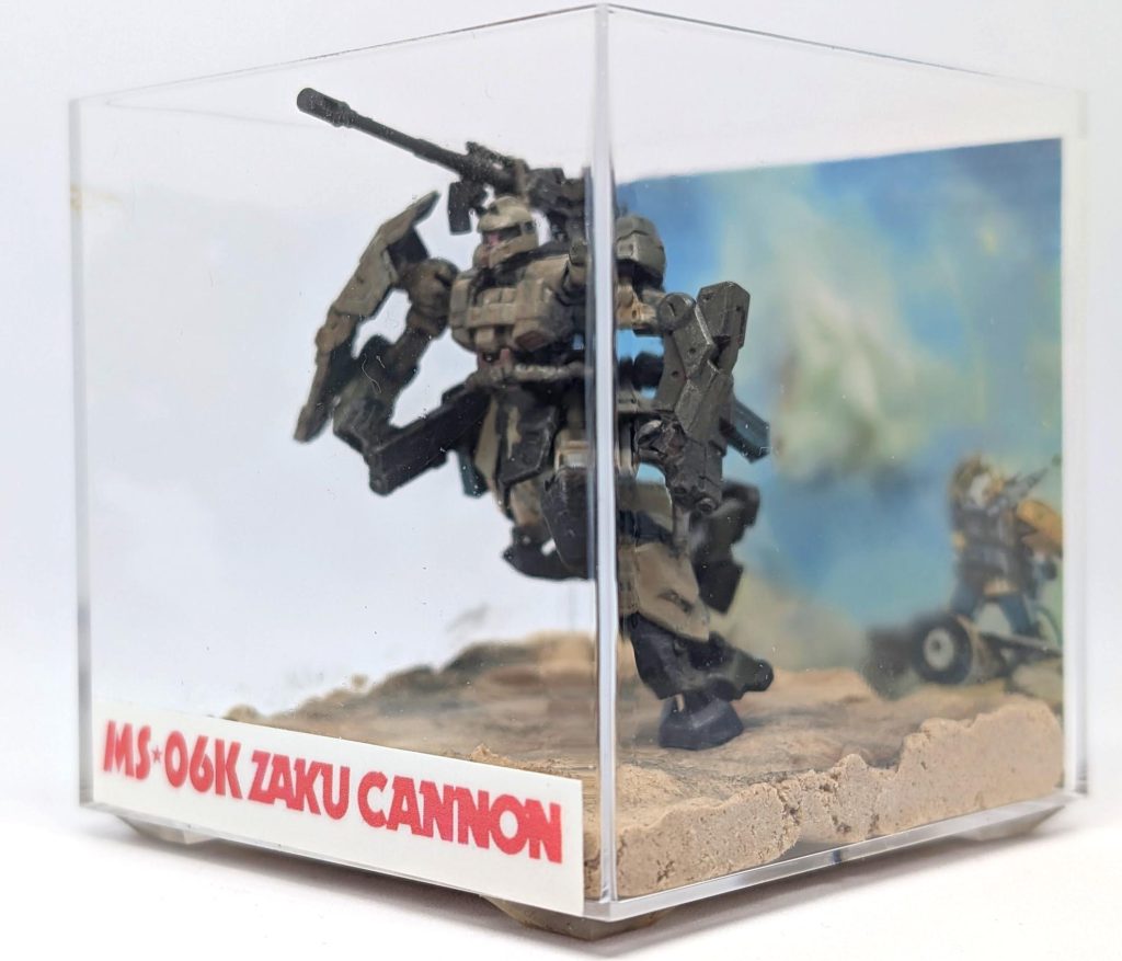 7㎝クリアキューブ、プリントシール、木製紙粘土とすべて100均です。