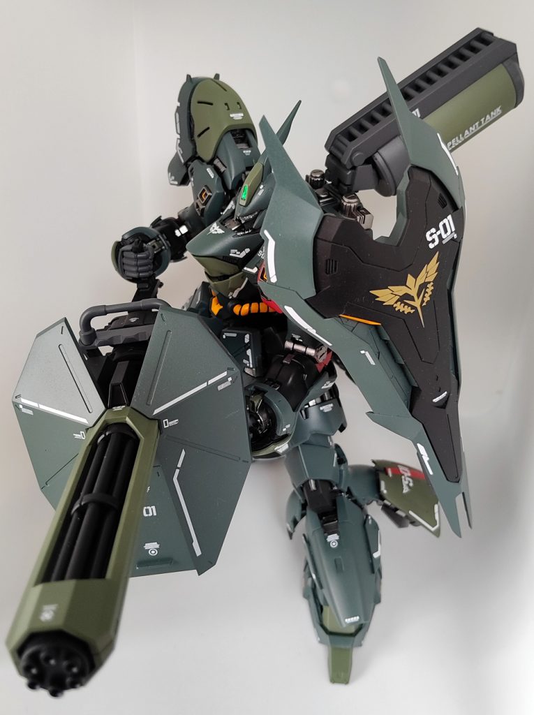 RGサザビー–2枚目/制作者：nisetora2001