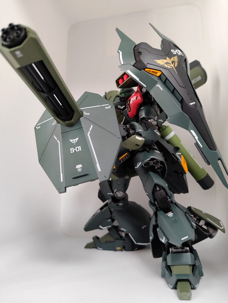 RGサザビー–2枚目/制作者：nisetora2001