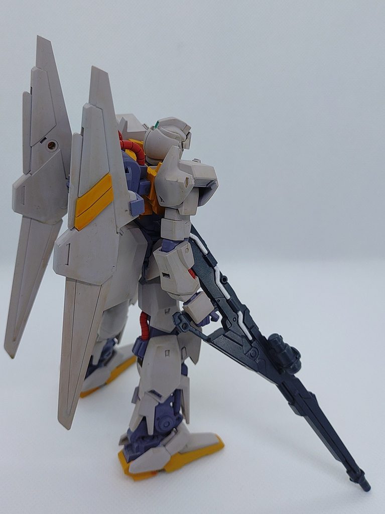 斜め後ろから。あっとバインダーのパーツはなくしちゃいました...