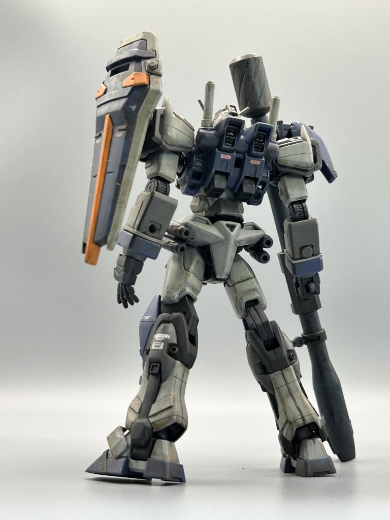 シールドはザクウォーリアを意識して肩につけてみました　良いと思います！