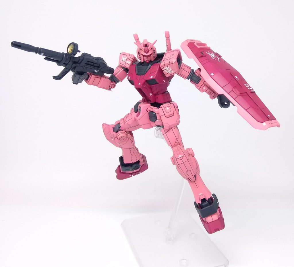 デカールはRGシャアザク用を使用。「RX-78」ロゴなどはMG Ver.Kaのドライデカールです。