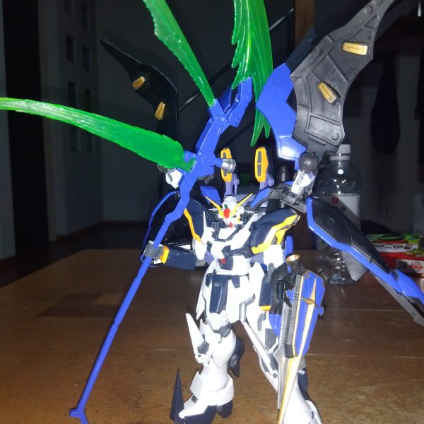 ３体完成デス(gundam-kao2)塗装待ちデス(gundam-kao9)（3枚目）