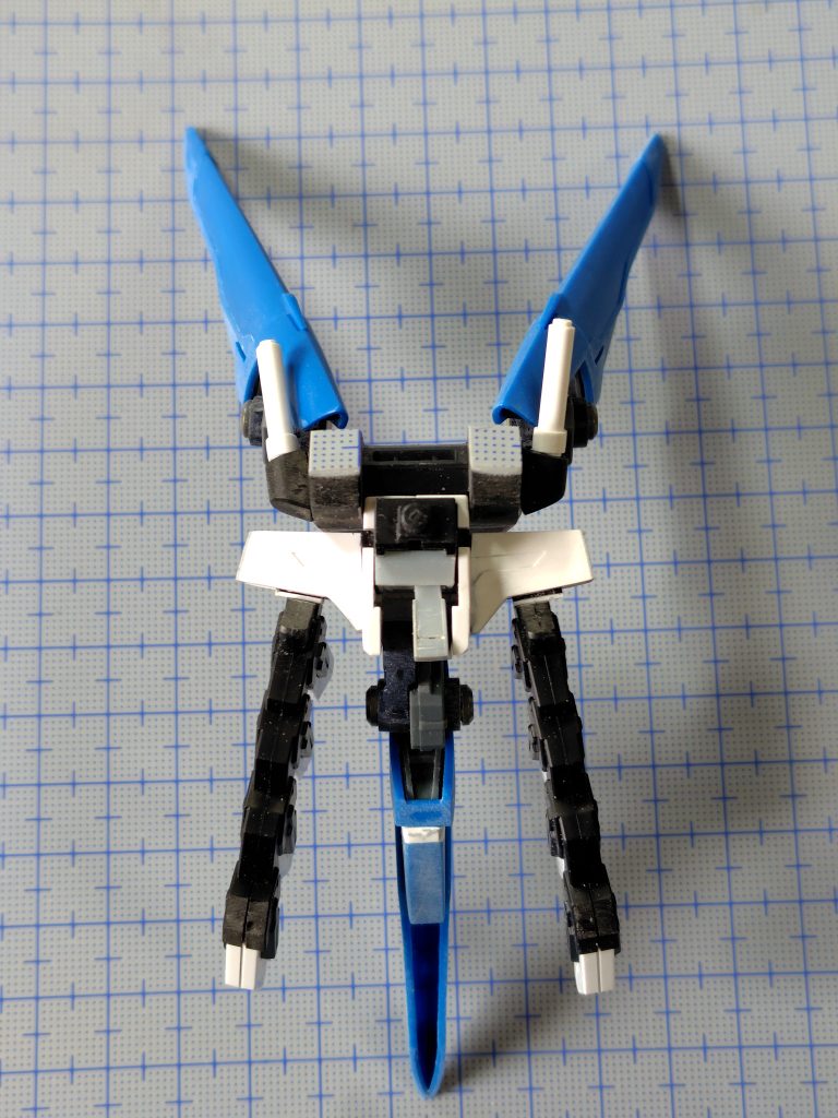 それ以外はエールストライカーをベースに切った貼ったでそれらしく