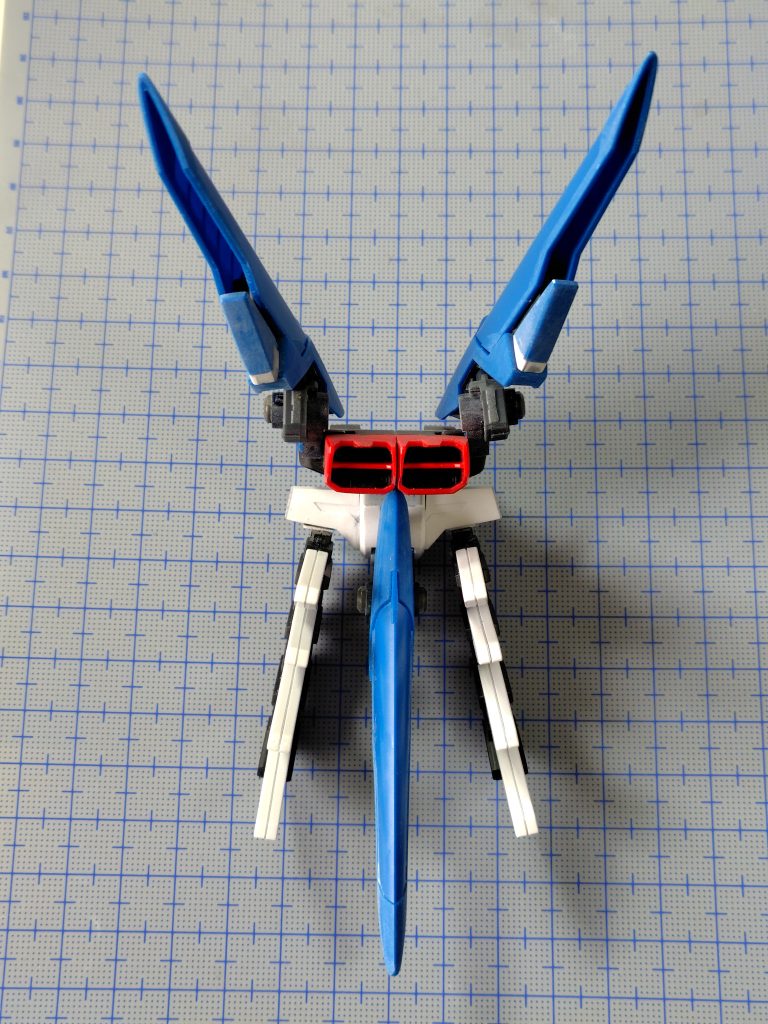 エネルギーパックは流石に4つ揃えるのは大変だったので2つにしました4つだとEGの保持力では不安もあったので…