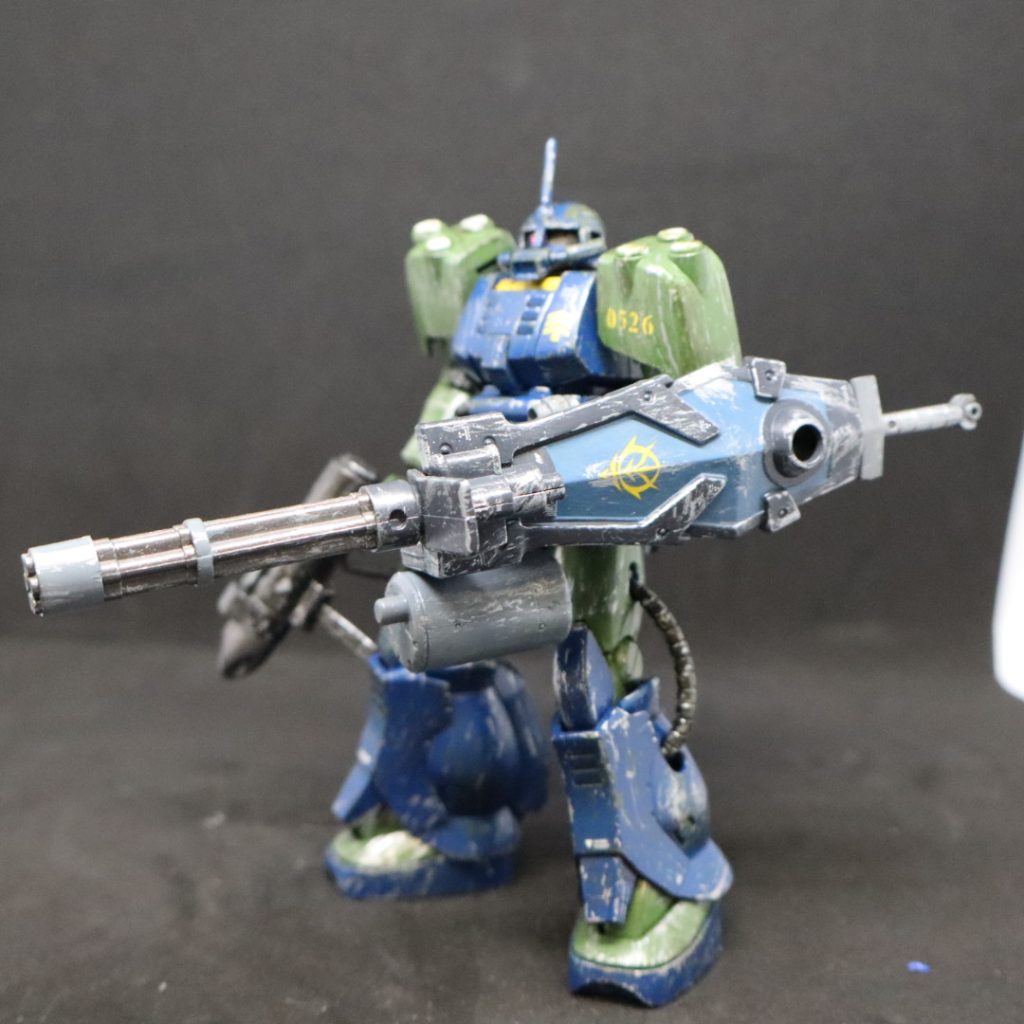 今回は、グフカスタムの盾付きガトリングを装着しました✨