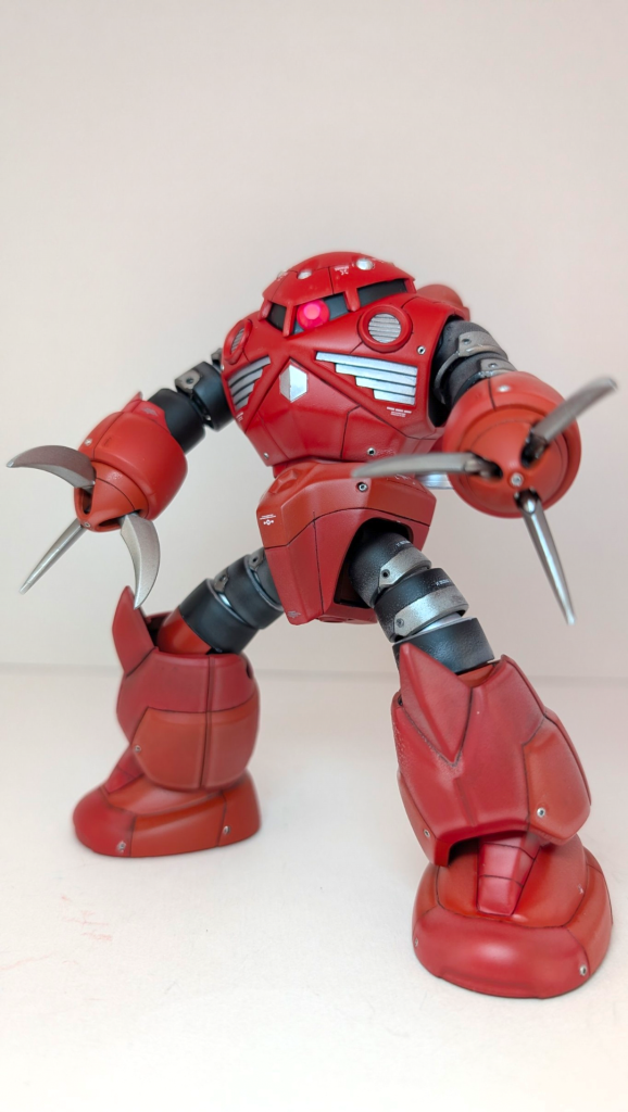 塗装はブライトレッドにつや消しを。