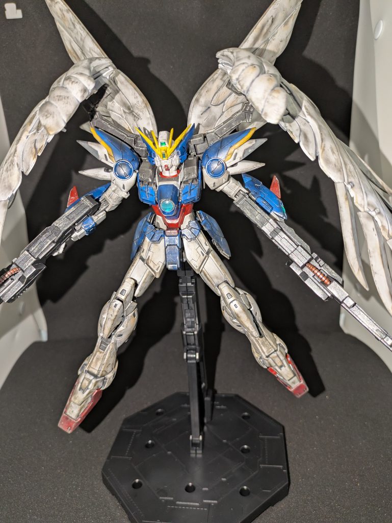 気持ち程度に部分塗装、スジボリなども今回は挑戦してみました。