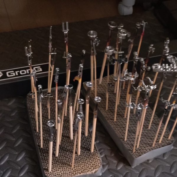 ずーっと内部フレームから作ってて、今装甲に手をつけた。 ただ、内部より外部装甲から作ったほうが効率いいのでは?と言う疑問が湧いてきた。とりあえず、今の善悪イベントに間に合わせたい。（2枚目）