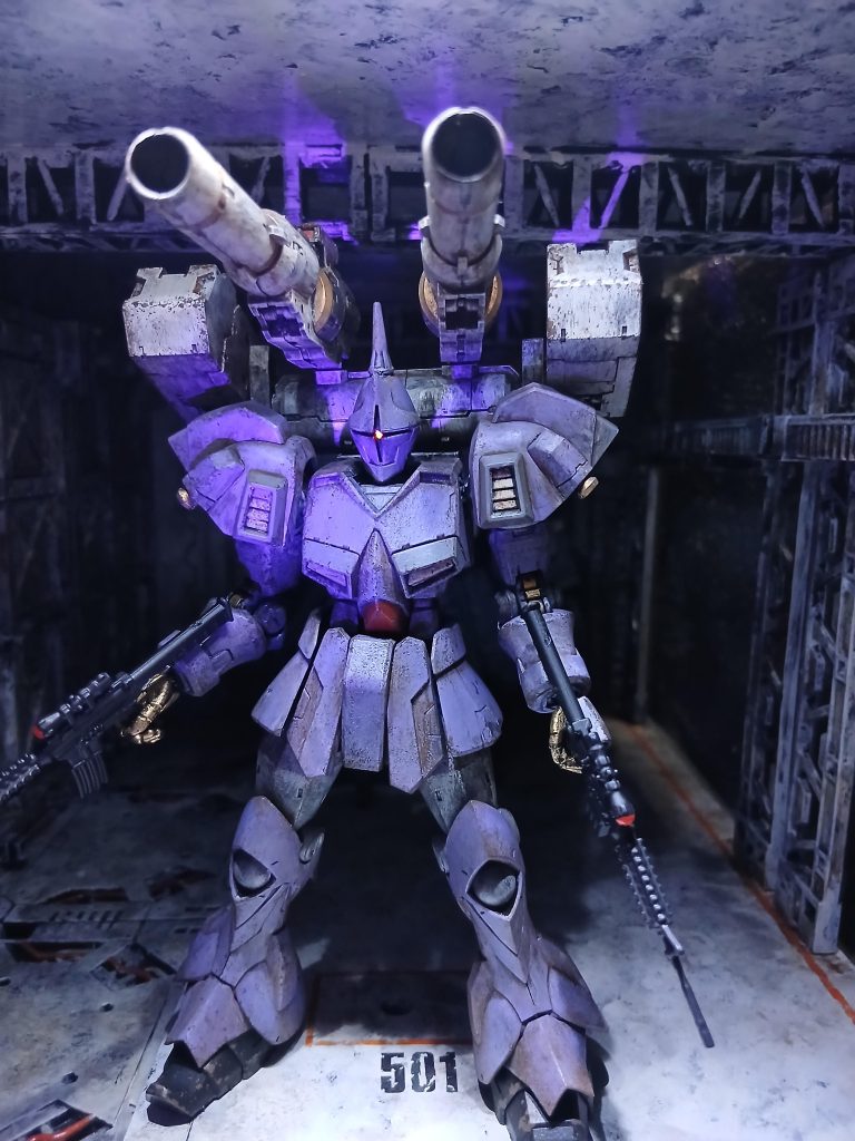 ギャンなんてカッコいいと思ったこと無いんすけど、ガンスタで皆さんが作ったモノを見て、カッコいいのあるじゃん、と言うことでこの土日で完成させました。