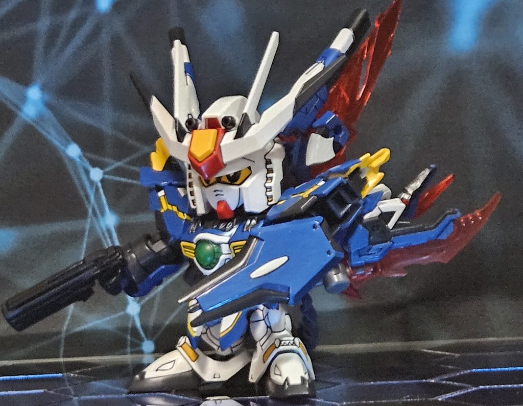 EXSDガンダムの目の部分を切り離しSD目に改造。ブルーガンボイ特有のツインテールアンテナの代わりにビルドストライクのヴェスバーぽい銃を配置