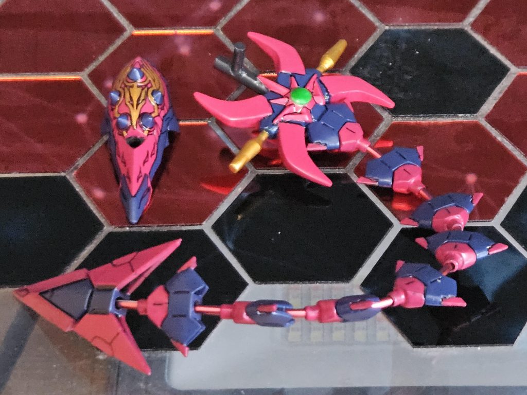 ヒートロッドはダイソーのアルミ線を使用好きに曲げれます。