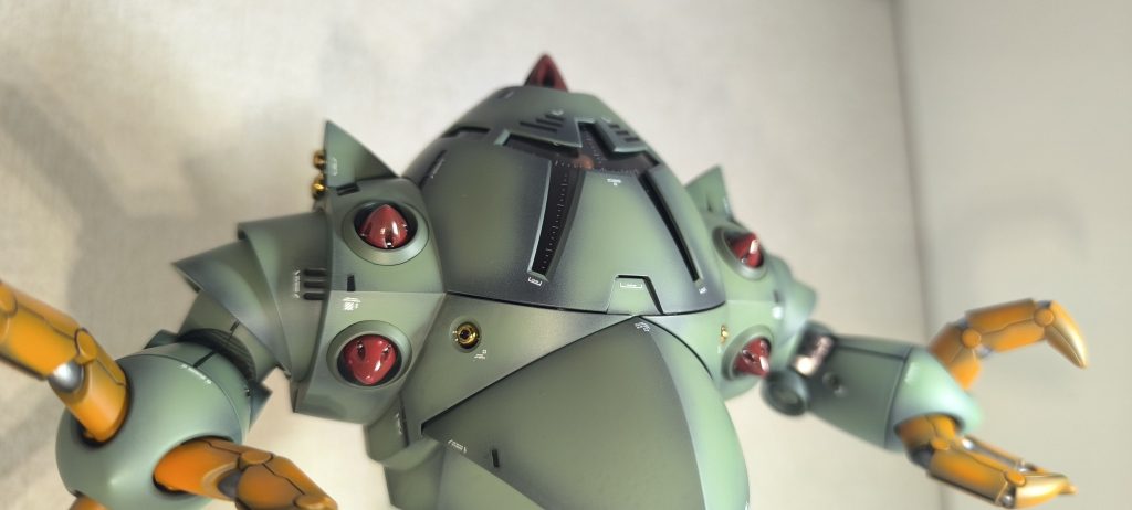 今回はアッガイとゾックの同時進行で作成しましたが、MGと違ってパーツ数も少ないので1週間くらいでサクサク制作出来ました。