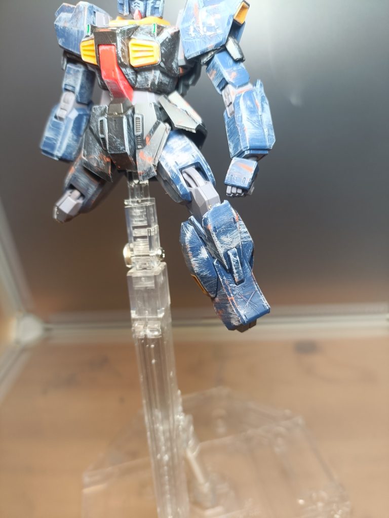 左足の色褪せ、初めてやったけど上手いね