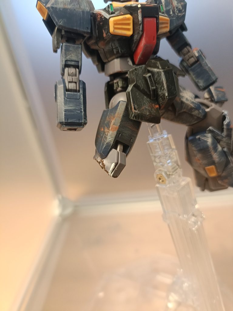 足も切り取り。