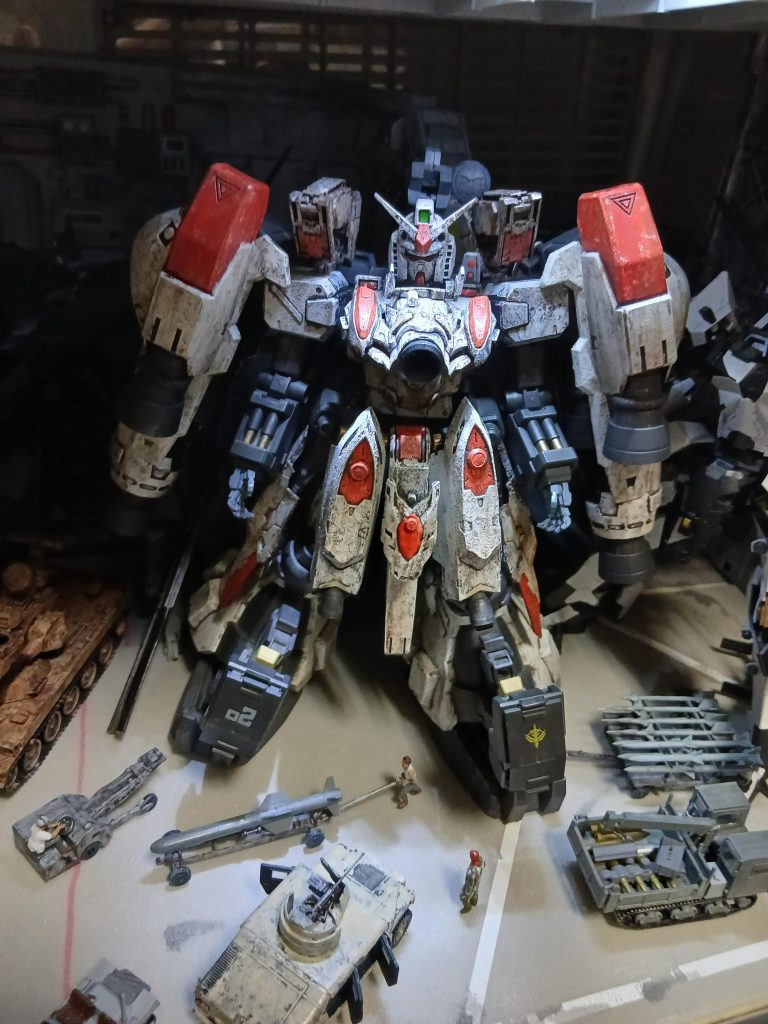 顔が好きじゃないので、一番くじのガンダム顔にしてます。