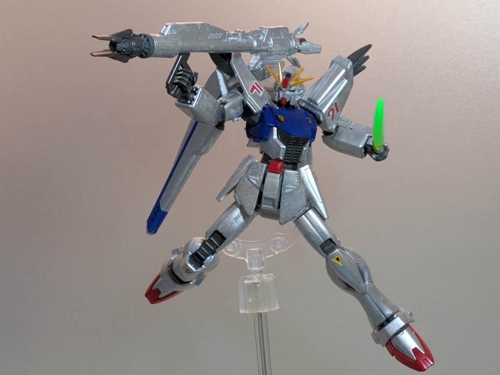 初めて筆塗り全塗装をしてみましたが、難しくて奥深さを感じました。ベタ塗りでは色が乗らないので工夫して色を広げるといった技を身に着けました。また筆塗り全塗装しようと思います。