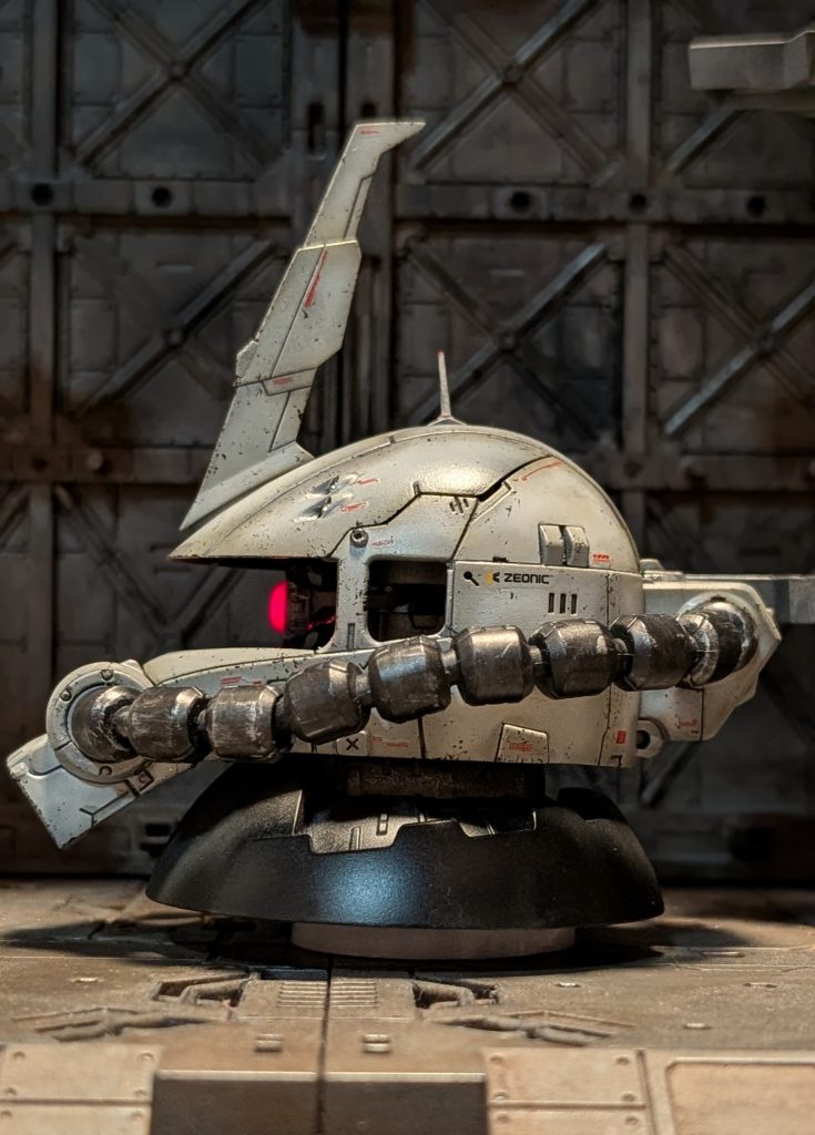 そのままだと、「位置が後ろすぎる！」とずっと前から思っていたので調整しています。