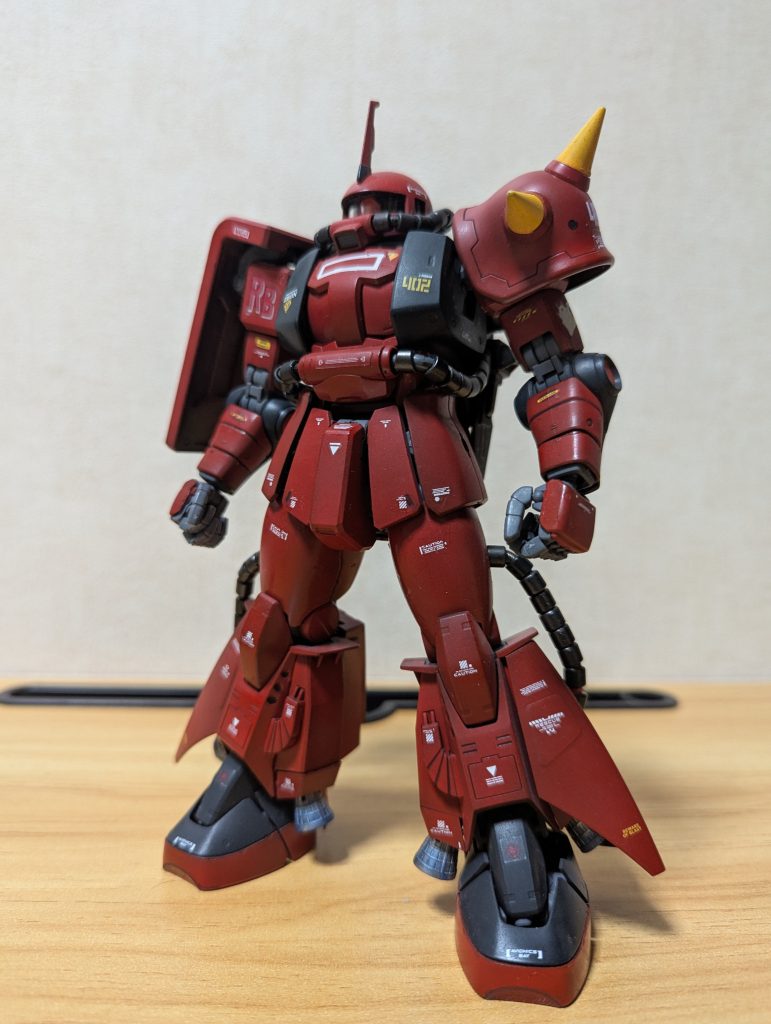 その頃、基本HGばかり組んでたのでMGの細かさに四苦八苦した思い出。未だにMGザクの動力パイプは苦手です。