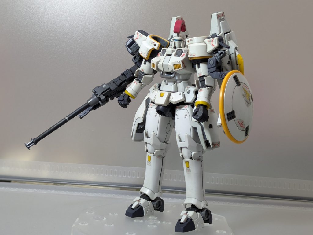 塗装無しリアルタッチマーカーウェザリング仕上げにしてみました。戦士っぽく綺麗に仕上げようか迷いましたが、気持ち汚してみました。