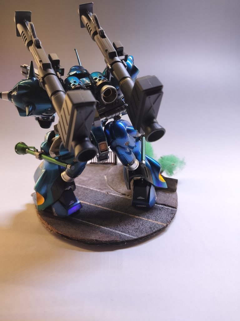 煙が無いと淋しい　後ろ側