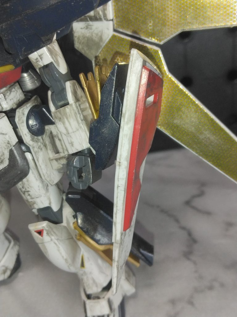 受信のプレートも元の成形色からゴールドに変更