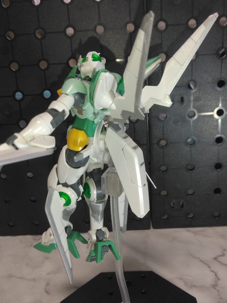 白の成形色だけよりかは、少し華やかになったのでは？😅