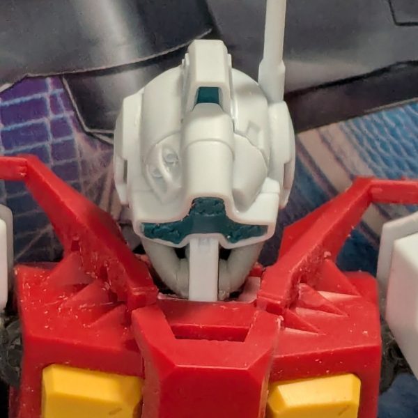    HGBFガンダムEz-SRイントルーダー、エリミネーター、シャドウファントム のパーツを中性洗剤で芋洗いして、乾燥しています。暇だったので2025年 5月3日（土）に、発売開始してお店へ行き抽選番号札を貰い抽選に当たり購入した。ジム？ゲルググ？個人的に、ゲム・カモフと思っているを仮組みしてみた。  ここまで、組んでみて顎が引け無いので、引ける様にしてみた。チョッとは印象が変わったかも？脚も少し延長しました。   予定では、YouTubeとかで毎回笑わせてくれる宇宙世紀の当たり屋とか言われてるMSに、改造予定です。（2枚目）