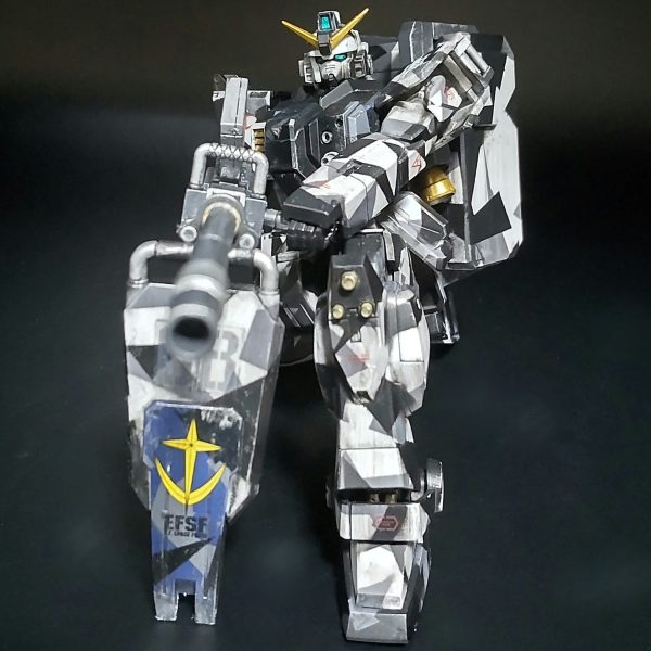 陸戦型ガンダム－スプリッター迷彩