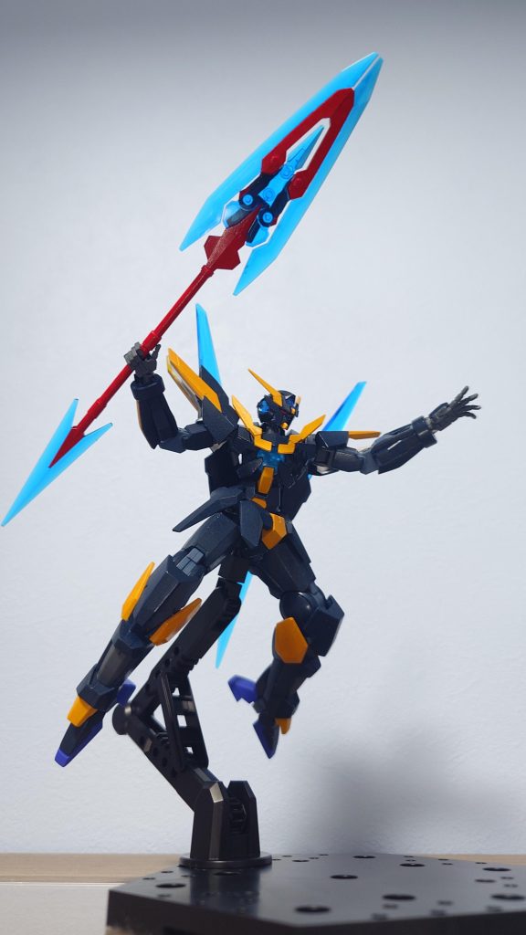 上段構え武器を持って腕を伸ばすと肩関節が下がってきます。個体差かな?