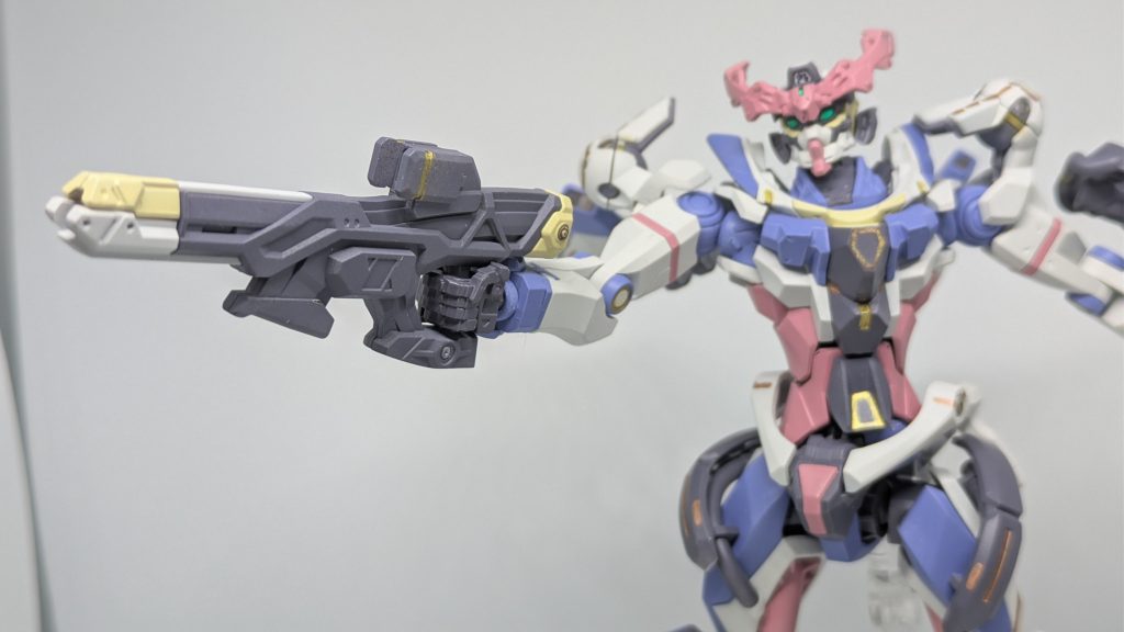 まだ未登場のはずのライフル(4話)何だかライフルというかACのKARASAWA感が・・・w