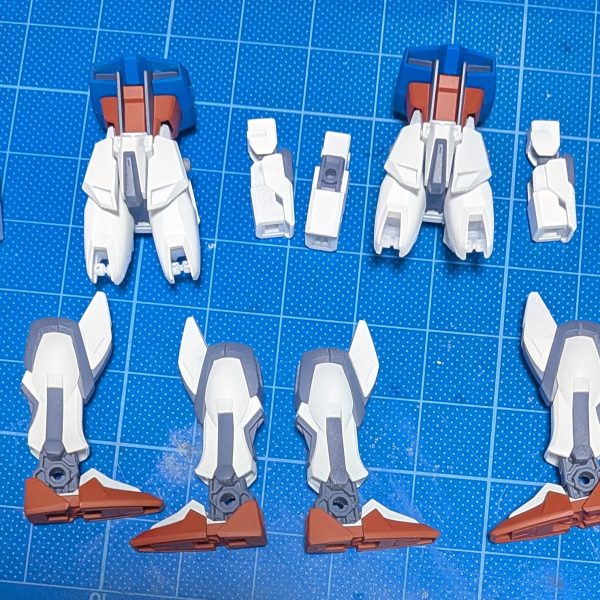オプションパーツばかりあっても、どうにもつまらないのでEGを手に入れたのでレッツトライ。いつものようにスカスカパーツの穴埋めから、下地塗装してからの着色、ここはスタンダードな配色で組んでいく（6枚目）